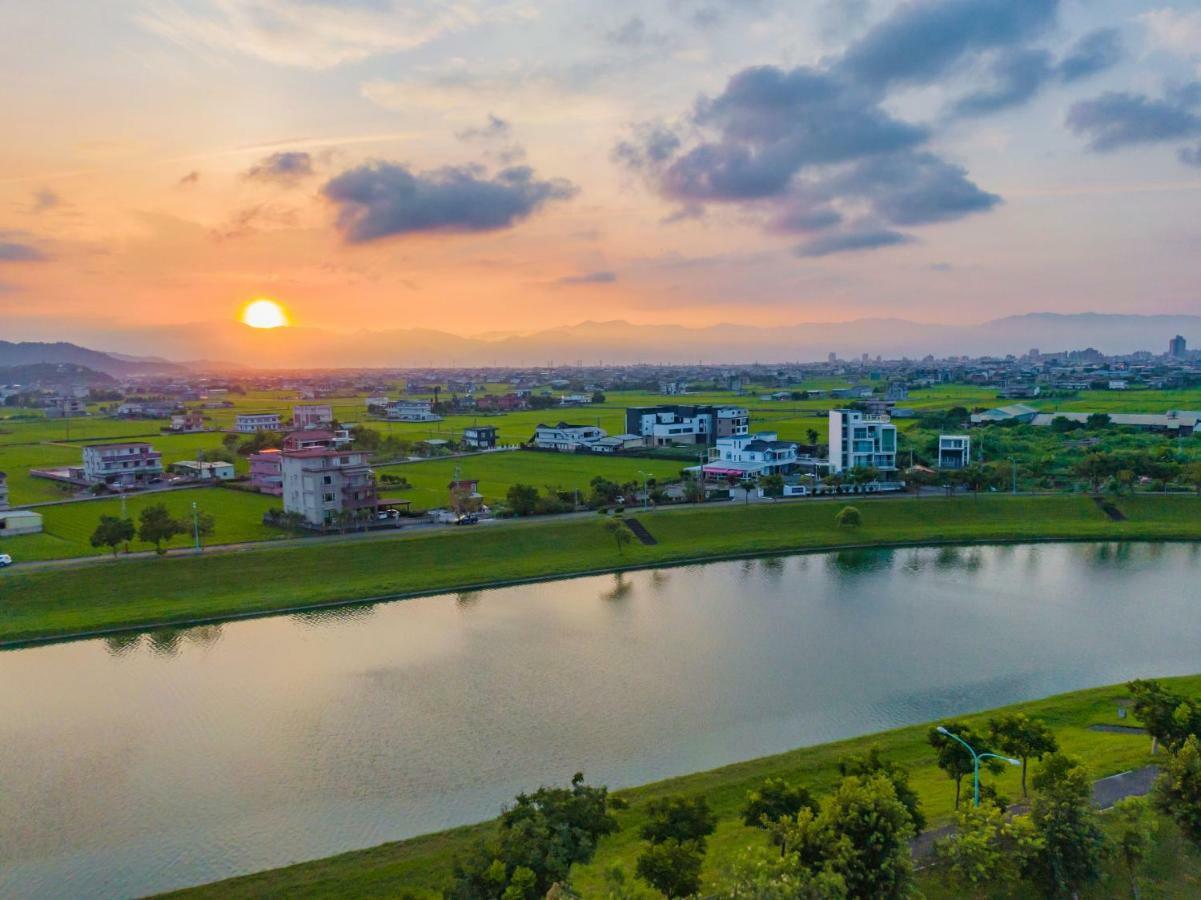 冬山閒雲居民宿 Dongshan  Exteriér fotografie