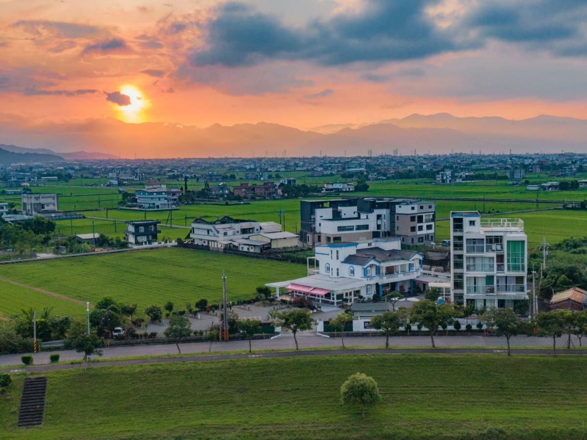 冬山閒雲居民宿 Dongshan  Exteriér fotografie