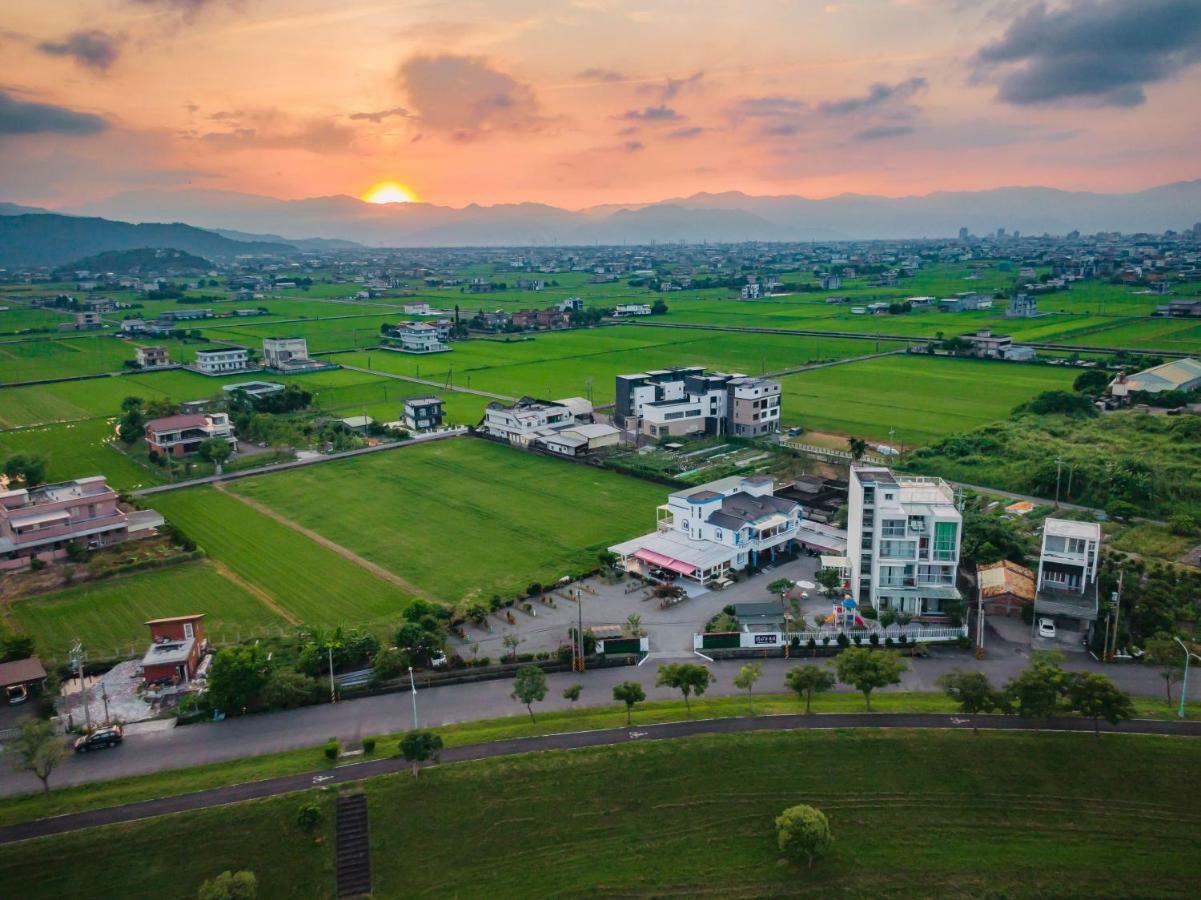 冬山閒雲居民宿 Dongshan  Exteriér fotografie